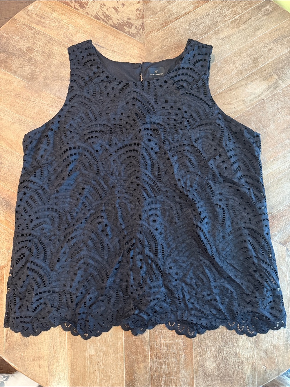 Worthington Black Lace Sleeveless Top With Scalloped Edge (Size: L)